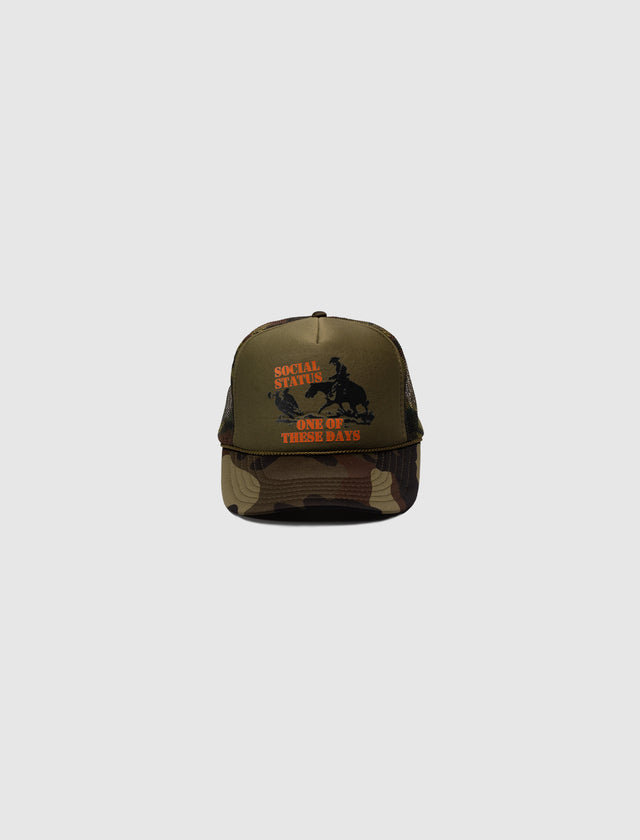 ROUND UP TRUCKER HAT