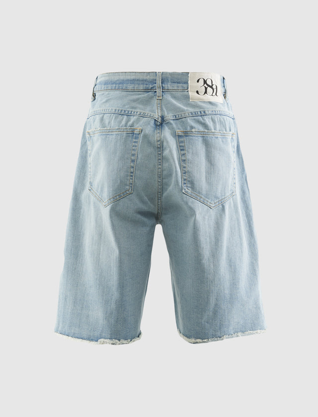 WASHED DENIM SHORT