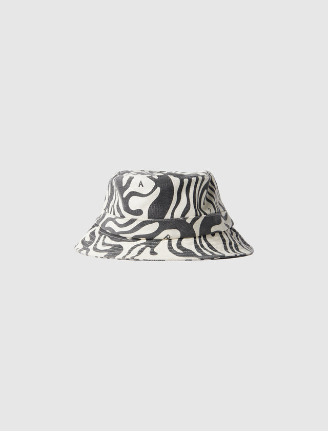 BLOBBED BUCKET HAT