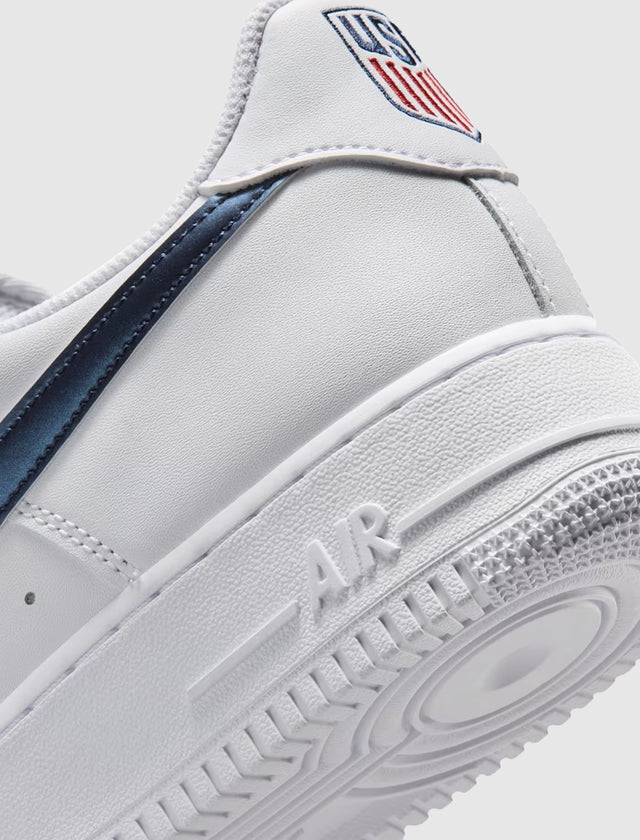 AIR FORCE 1 '07 LV8 "WHITE/MIDNIGHT NAVY/ UNVERSITY RED"