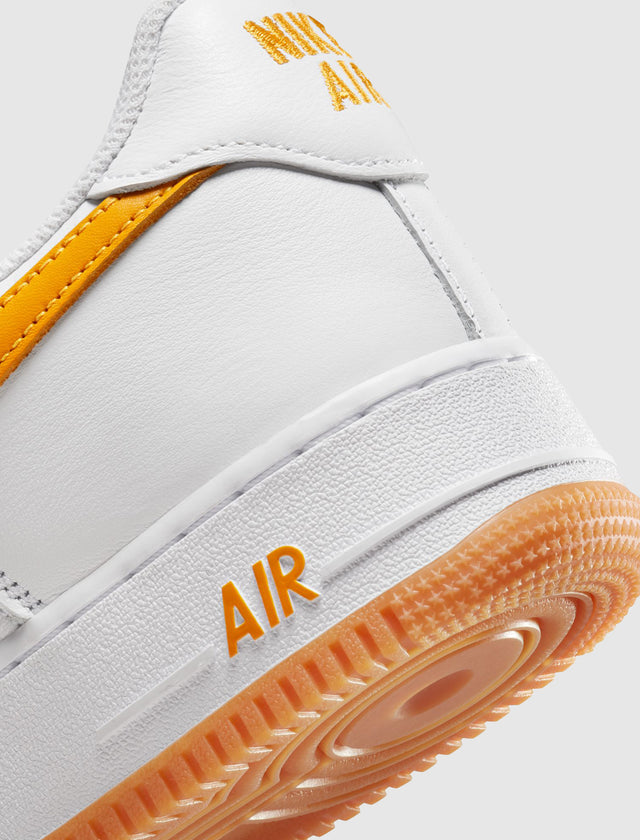 AIR FORCE 1 LOW WATERPROOF "UNIVERSITY GOLD"