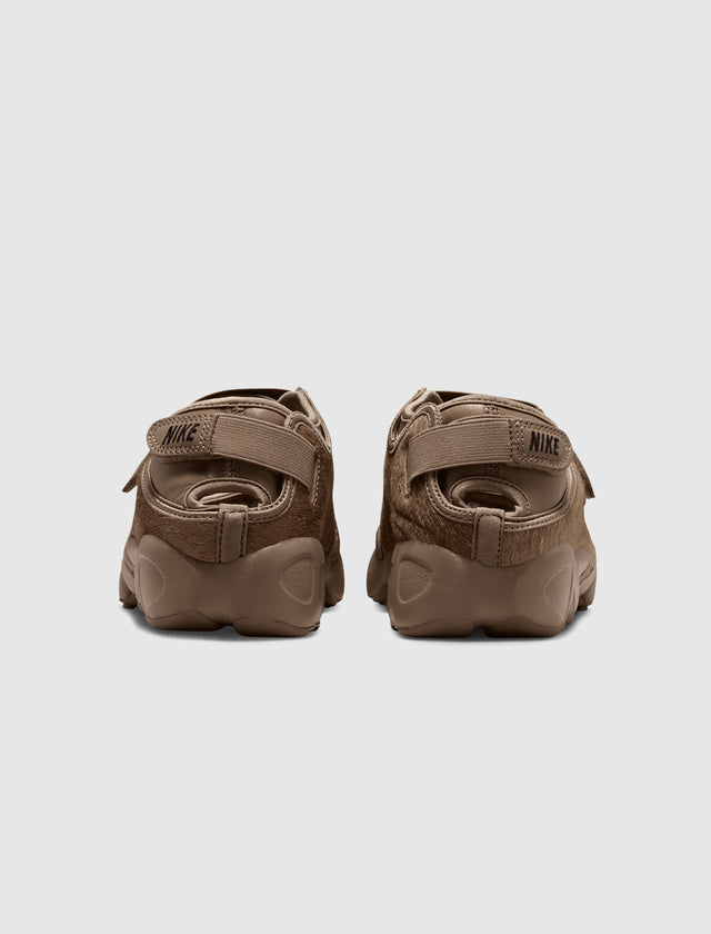 WOMNE'S NIKE AIR RIFT