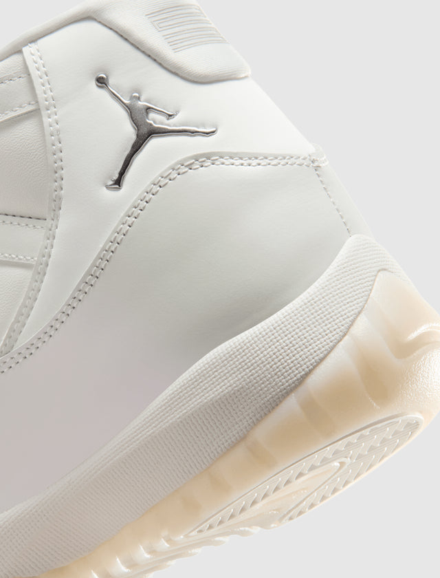 WOMEN'S AIR JORDAN 11 RETRO