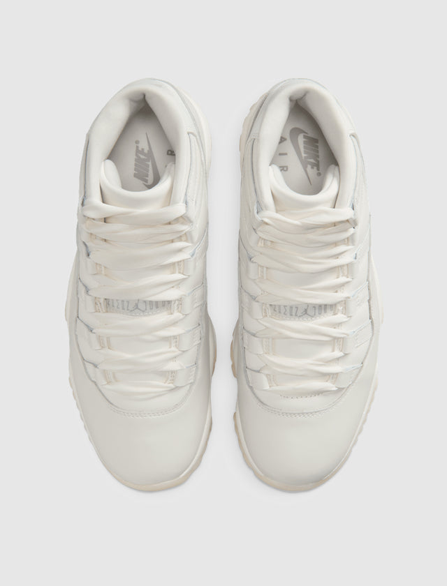 WOMEN'S AIR JORDAN 11 RETRO