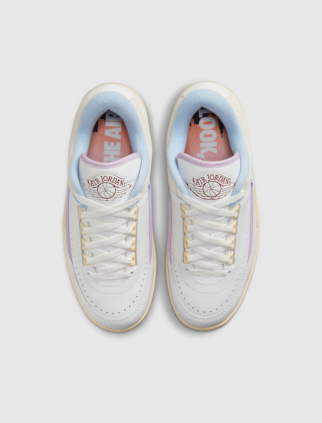 WOMEN'S AIR JORDAN 2 RETRO LOW "LOOK UP IN THE AIR"