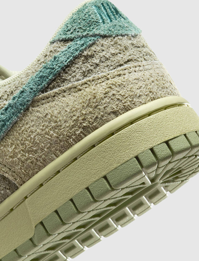 WOMEN'S DUNK LOW "OLIVE AURA/ BICOASTAL / OIL GREEN"