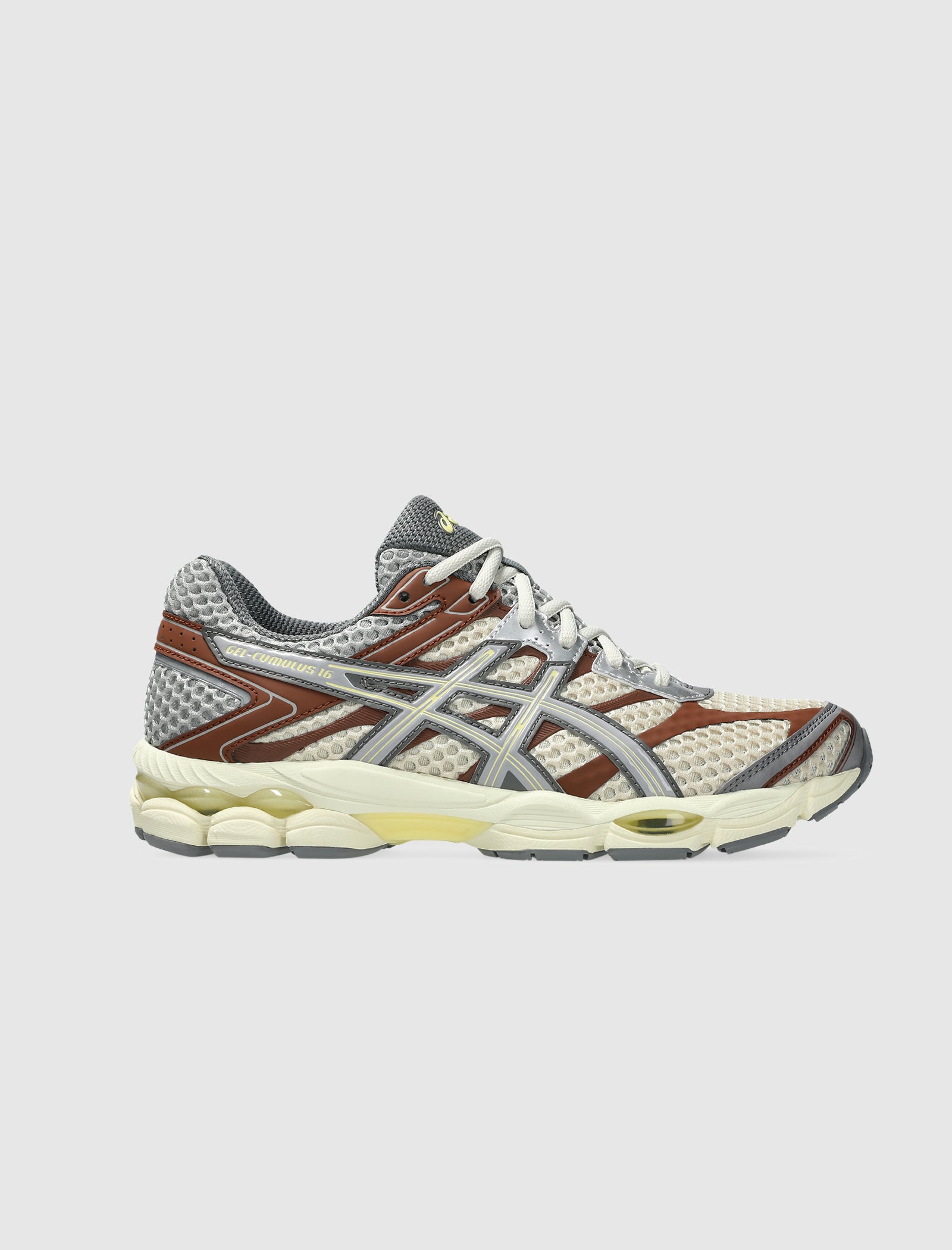 EMMI X ASICS GEL CUMULUS 16 – Social Status