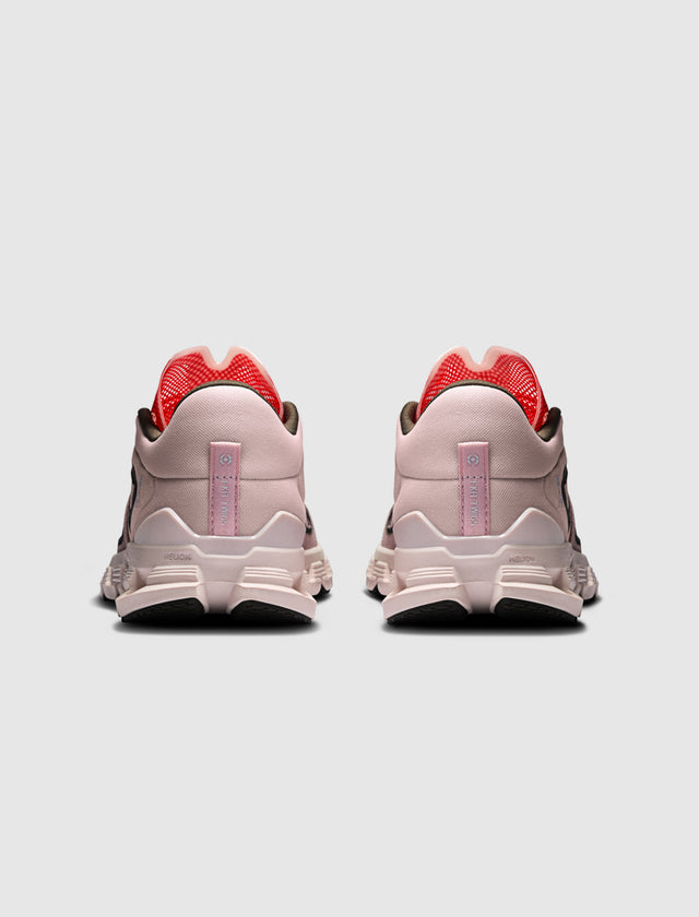 ON+ RUNNING SS25 CLOUD X FKA "LILY"