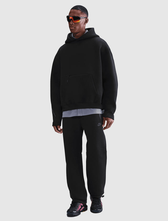 TECH HOODIE