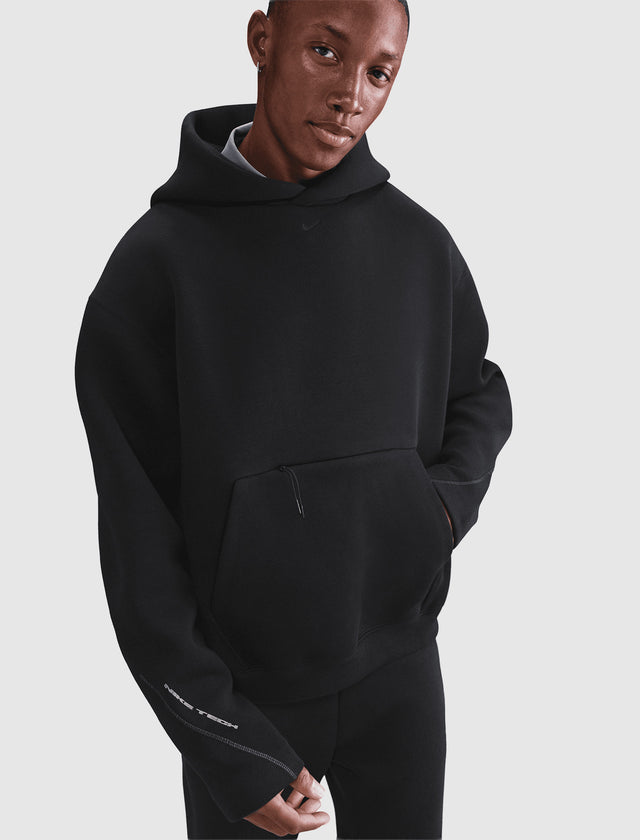 TECH HOODIE