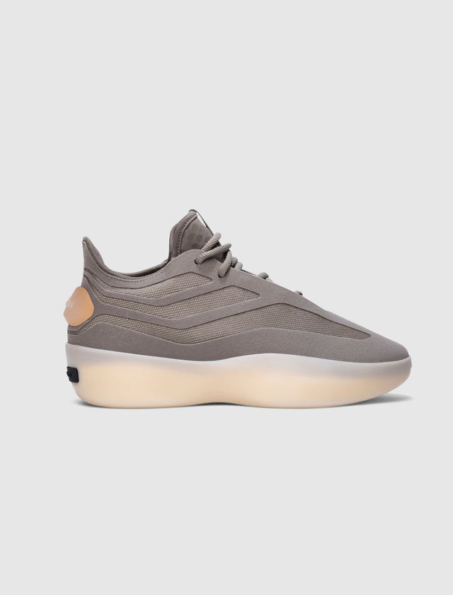 ATHLETICS II BASKETBALL LOW "PURE BEIGE"
