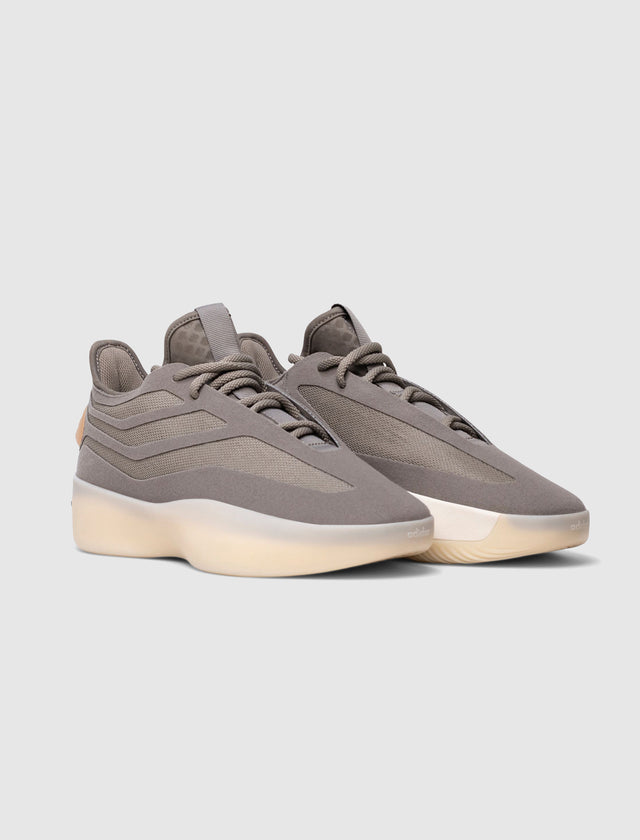 ATHLETICS II BASKETBALL LOW "PURE BEIGE"