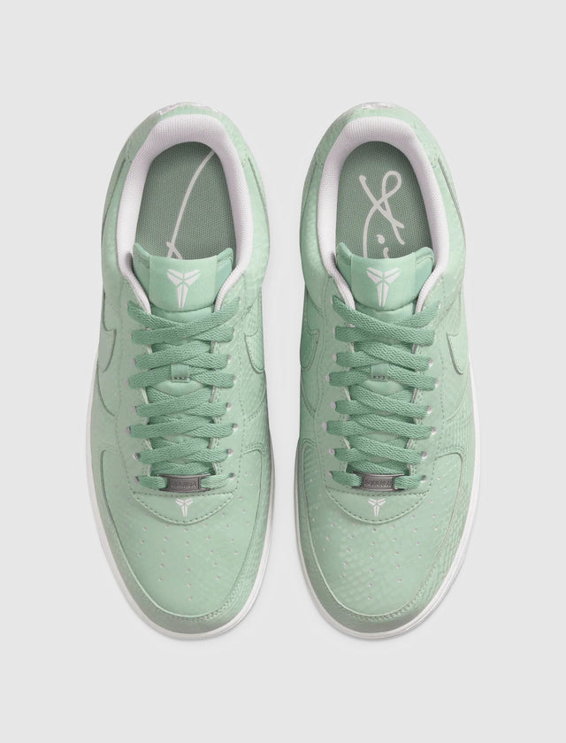 KOBE AIR FORCE 1 "スチーム/サミットホワイト"