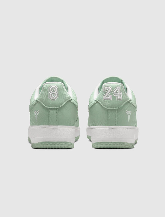KOBE AIR FORCE 1 "スチーム/サミットホワイト"
