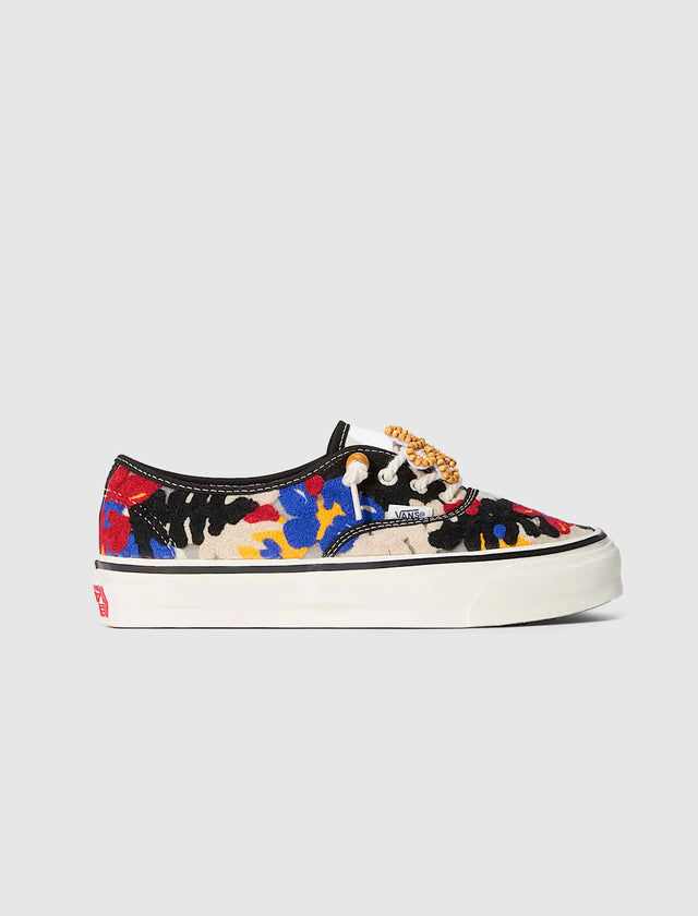 LX AUTHENTIC 44 NEEDLEWORK