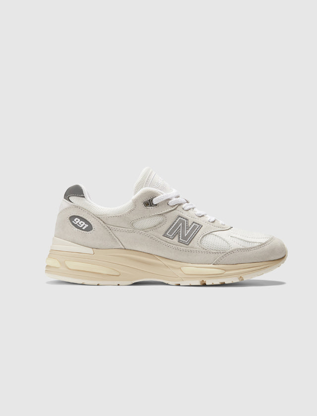 MADE IN UK 991 V2 "WIND CHIME"