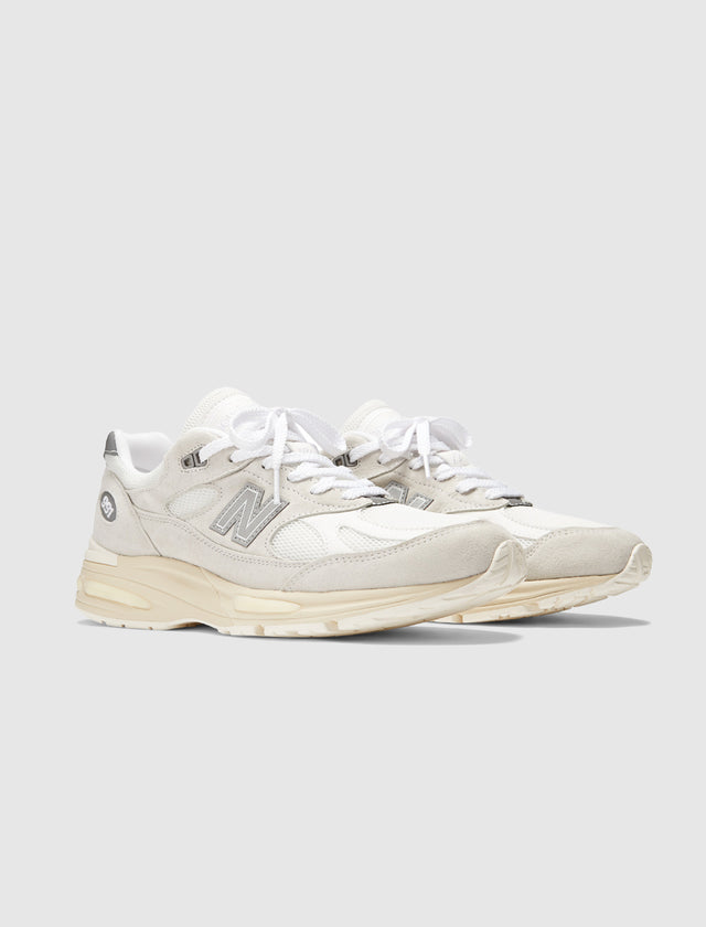 MADE IN UK 991 V2 "WIND CHIME"