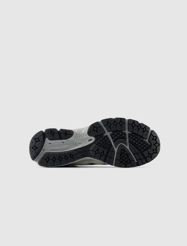 860 V2 "SEA SALT/ HARBOR GREY"