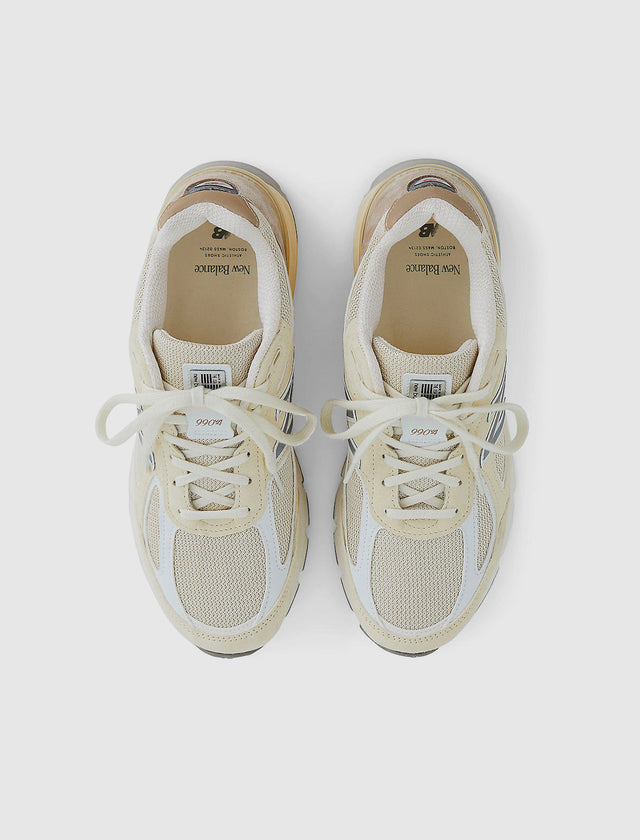 990 V4 MADE IN USA "CREAM"