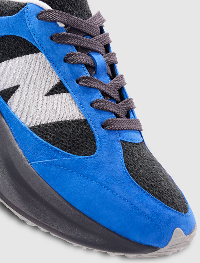 WARPED RUNNER "BLACK/BLUE"