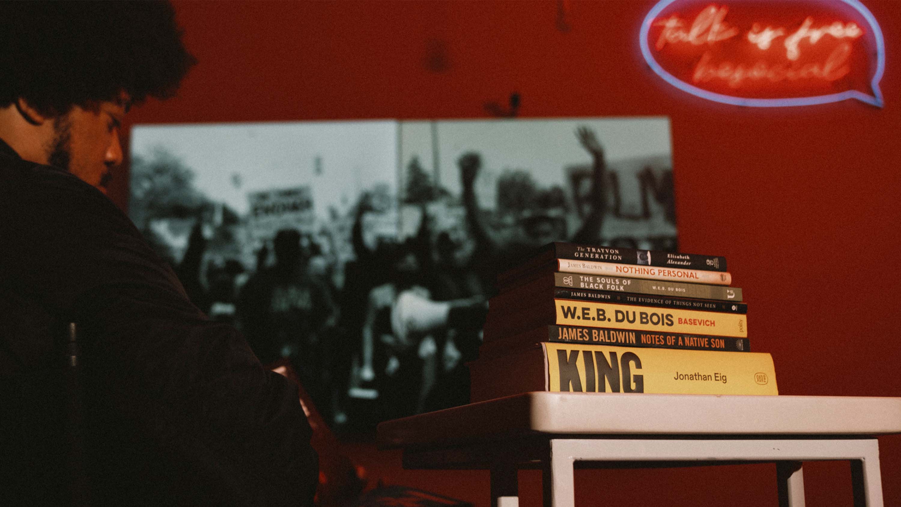 THE LIBRARY AT BESOCIAL – Social Status