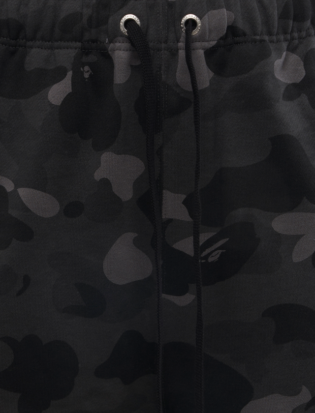 COLOR CAMO METAL APE HEAD RELAXED FIT SWEAT SHORTS