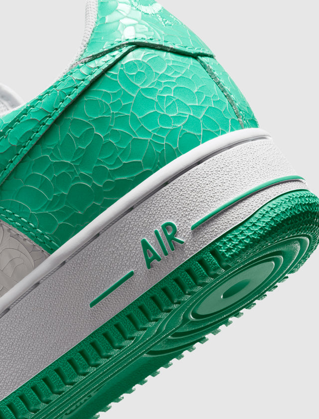 NIKE AIR FORCE 1 "CRACKED LEATHER"