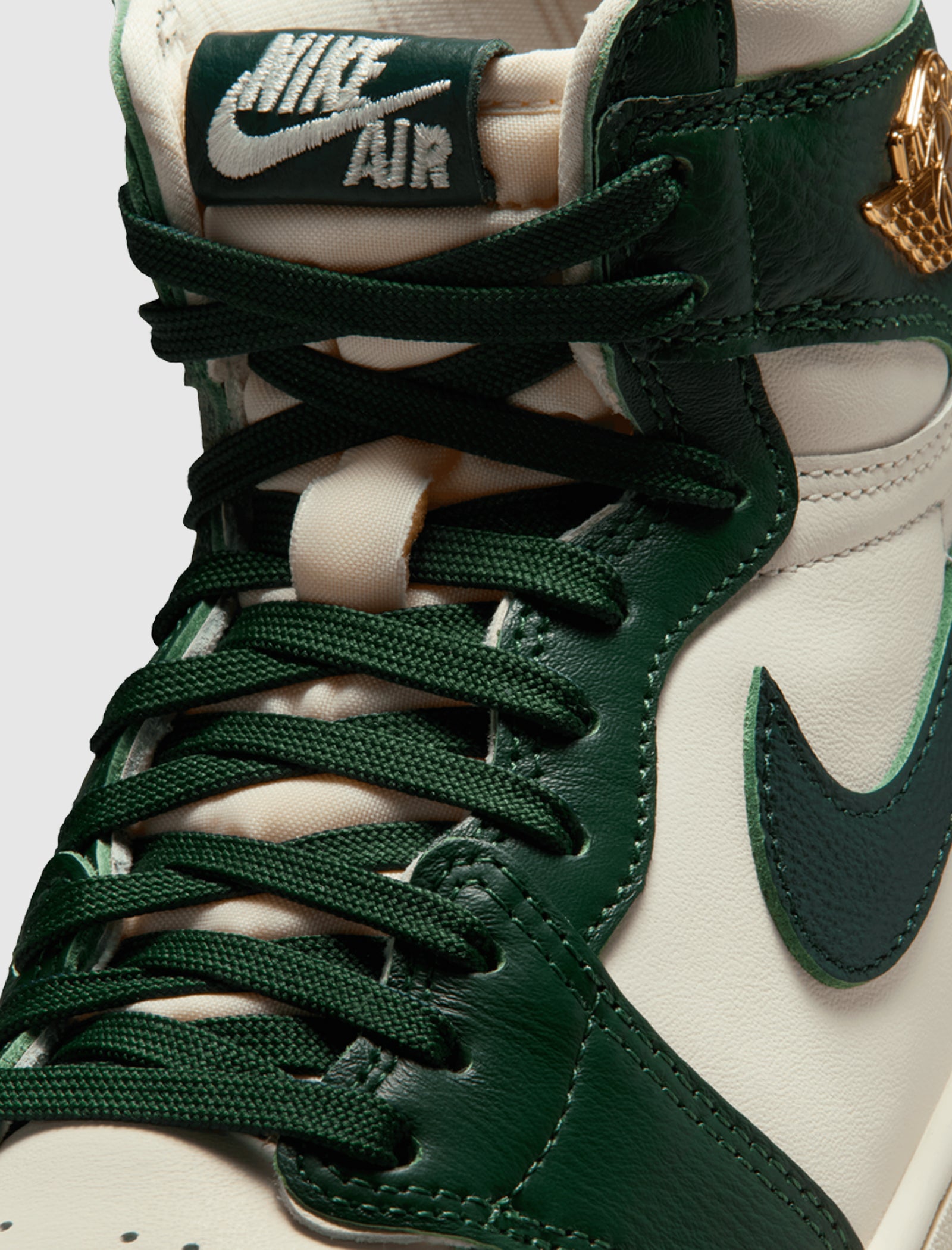 WOMEN'S AIR JORDAN 1 RETRO HIGH OG “PRO GREEN” – Social Status