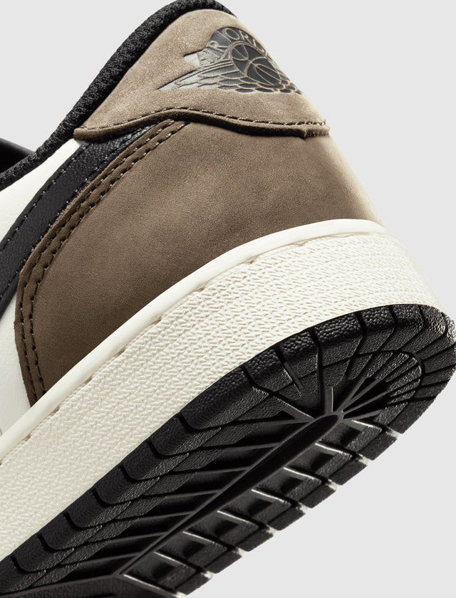 AIR JORDAN 1 LOW OG "DARK MOCHA" GS