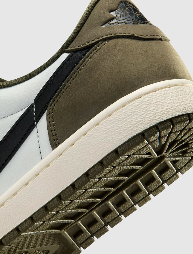 AIR JORDAN 1 RETRO LOW "MEDIUM OLIVE"