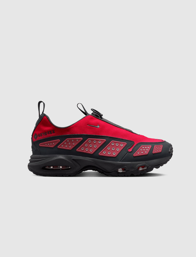 WOMENS AIR MAX SUNDER GORE-TEX "HYPER CRIMSON/ DARK SMOKE GREY/ FIRE RED"