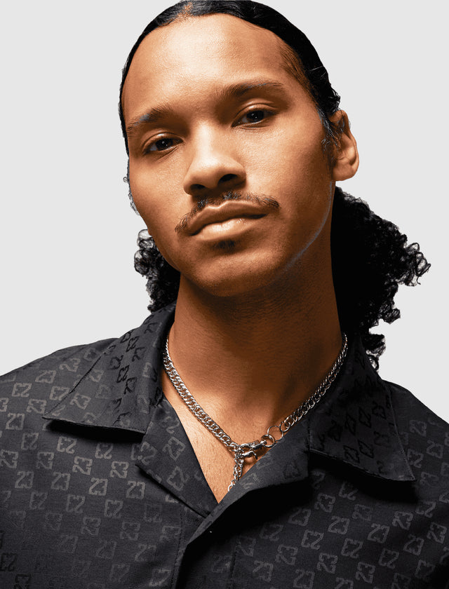 ESSENTIALS WOVEN SHIRT