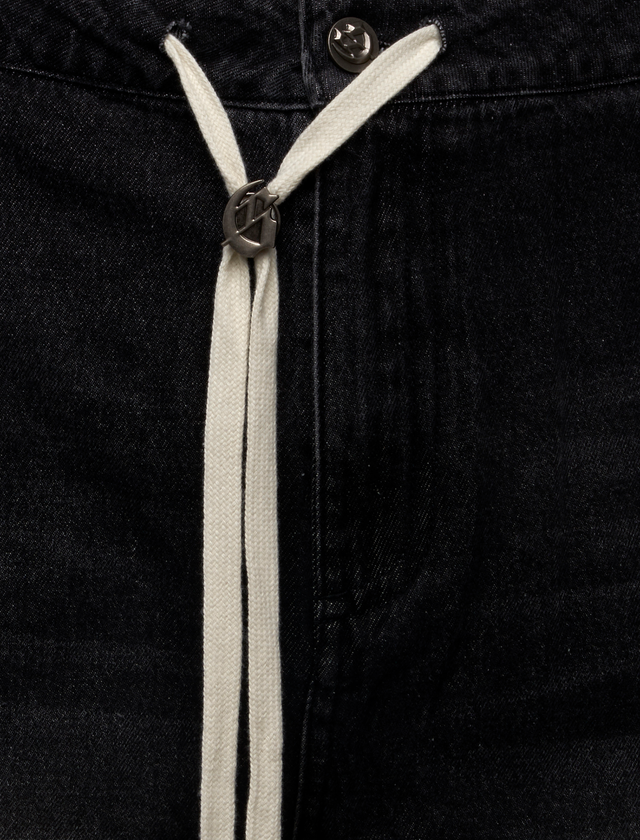 FEMUR DENIM SHORTS