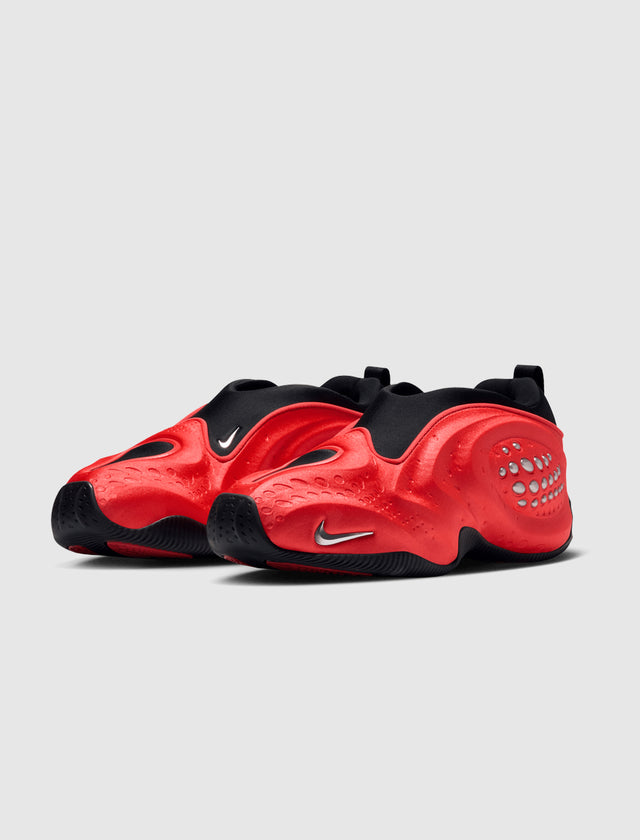 WOMEN'S NIKE FIRST SIGHT SHADOW