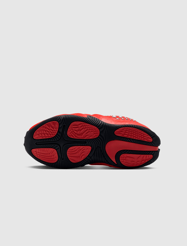 WOMEN'S NIKE FIRST SIGHT SHADOW