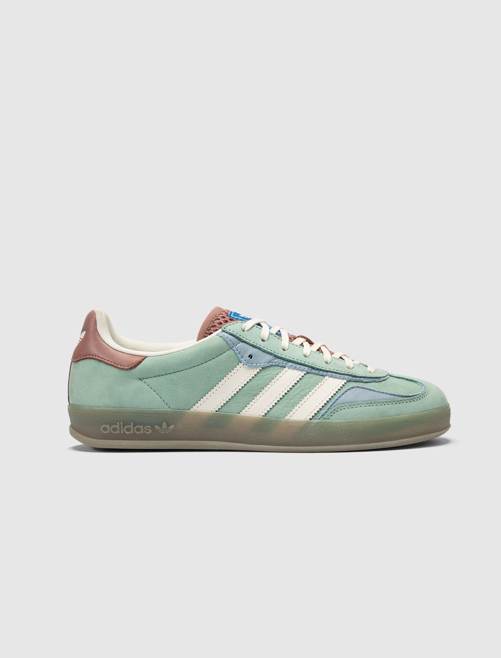 GAZELLE INDOOR – Social Status