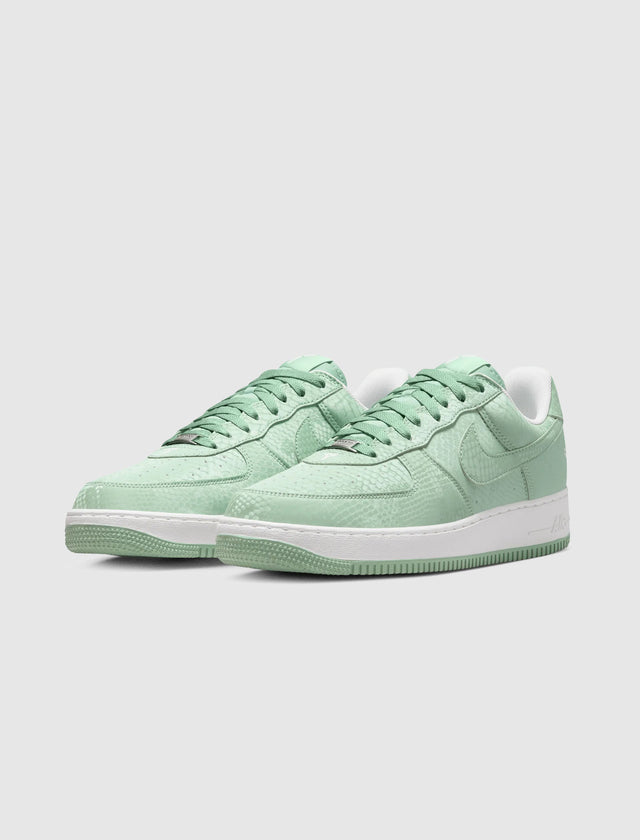 KOBE AIR FORCE 1 "スチーム/サミットホワイト"