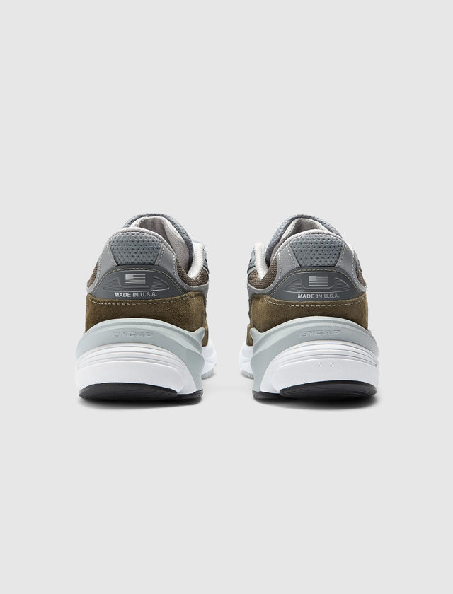 MADE IN USA 990 V6 "OLIVE"