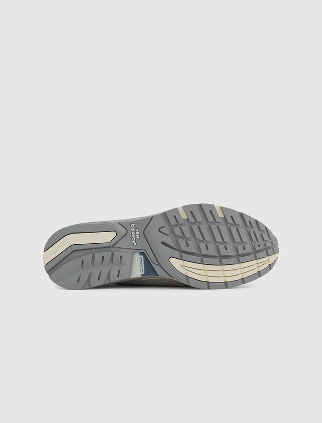 MADE IN USA 992 "GREY"