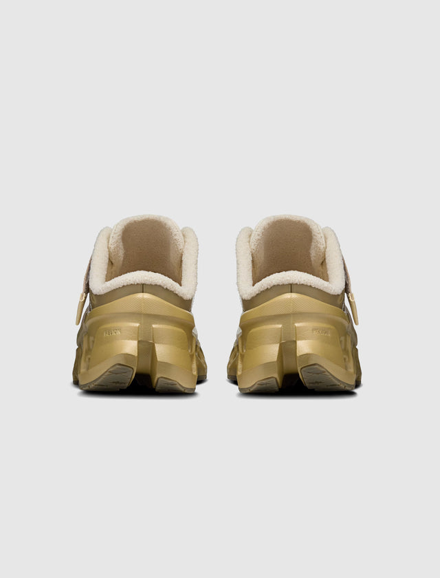 WOMEN'S ON RUNNING X FKA TWIGS CLOUD MONSTER 3