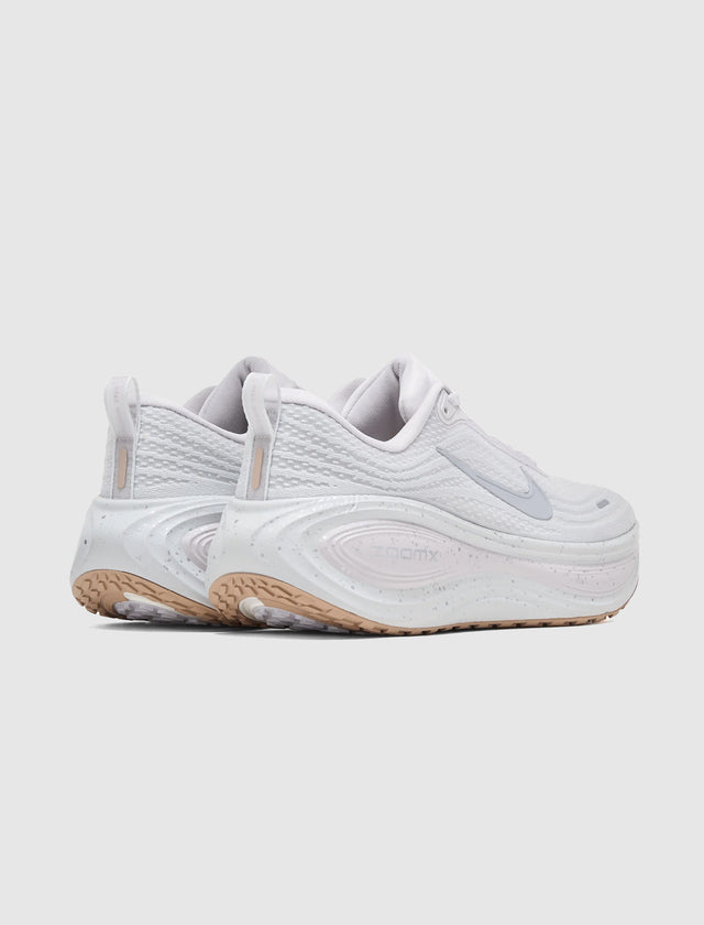 VOMERO PLUS SPECKLE "VAST GREY/ WOLF GREY"