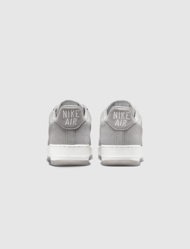 AIR FORCE 1 LOW RETRO COLOR OF THE MONTH "LIGHT SMOKE GREY"