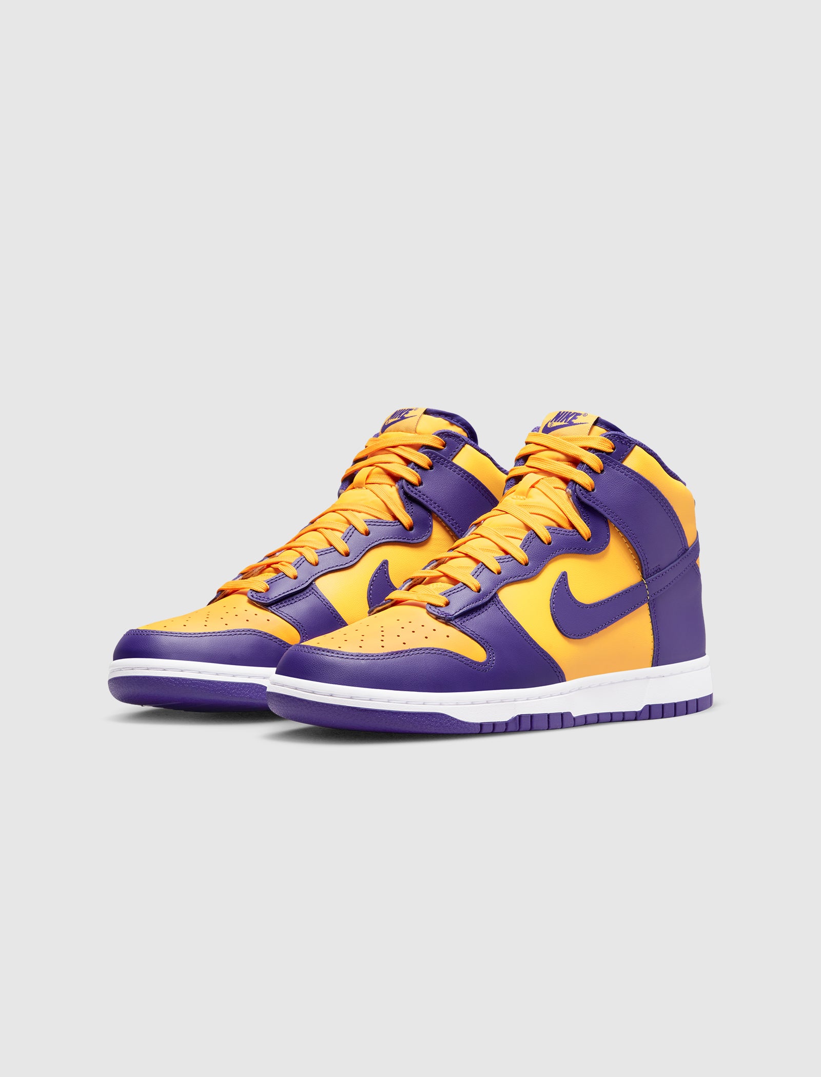 dunk high lakers resell