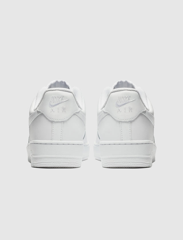 NIKE AIR FORCE 1 '07